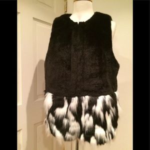 Michael Kors faux fur vest black white L